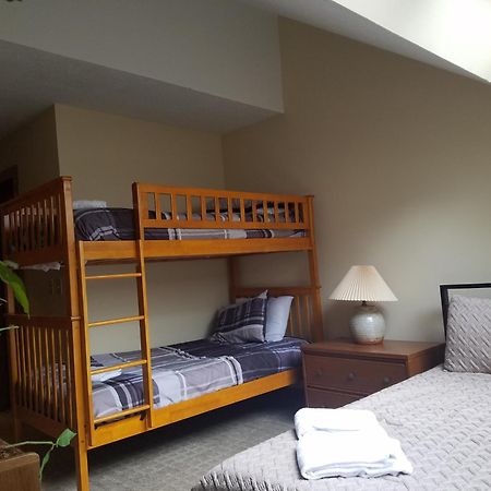Ski In/Out Trailside Townhome Killington Bagian luar foto