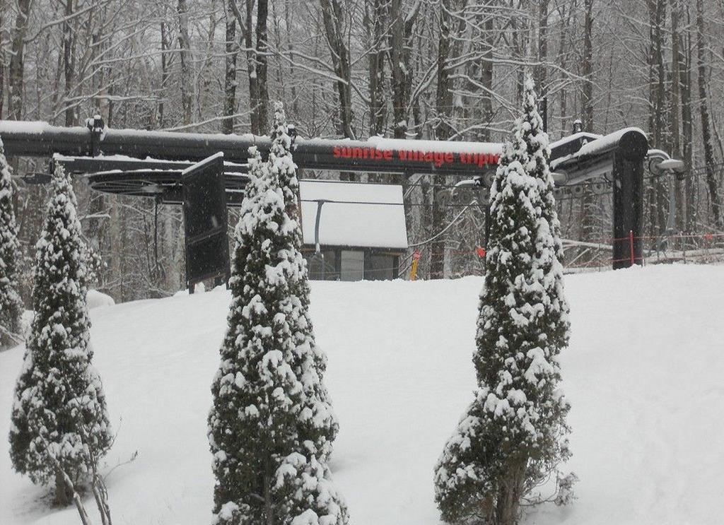 Ski In/Out Trailside Townhome Killington Bagian luar foto