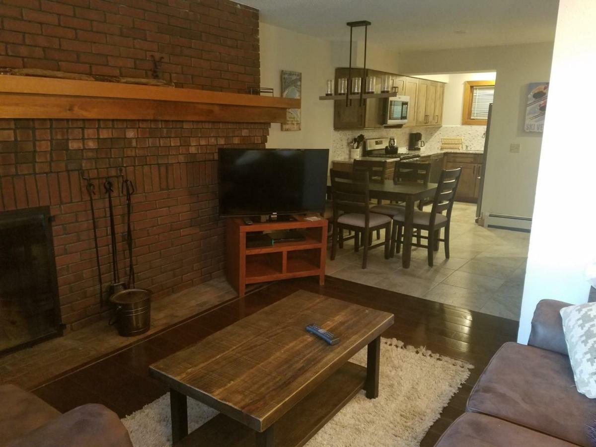Ski In/Out Trailside Townhome Killington Bagian luar foto